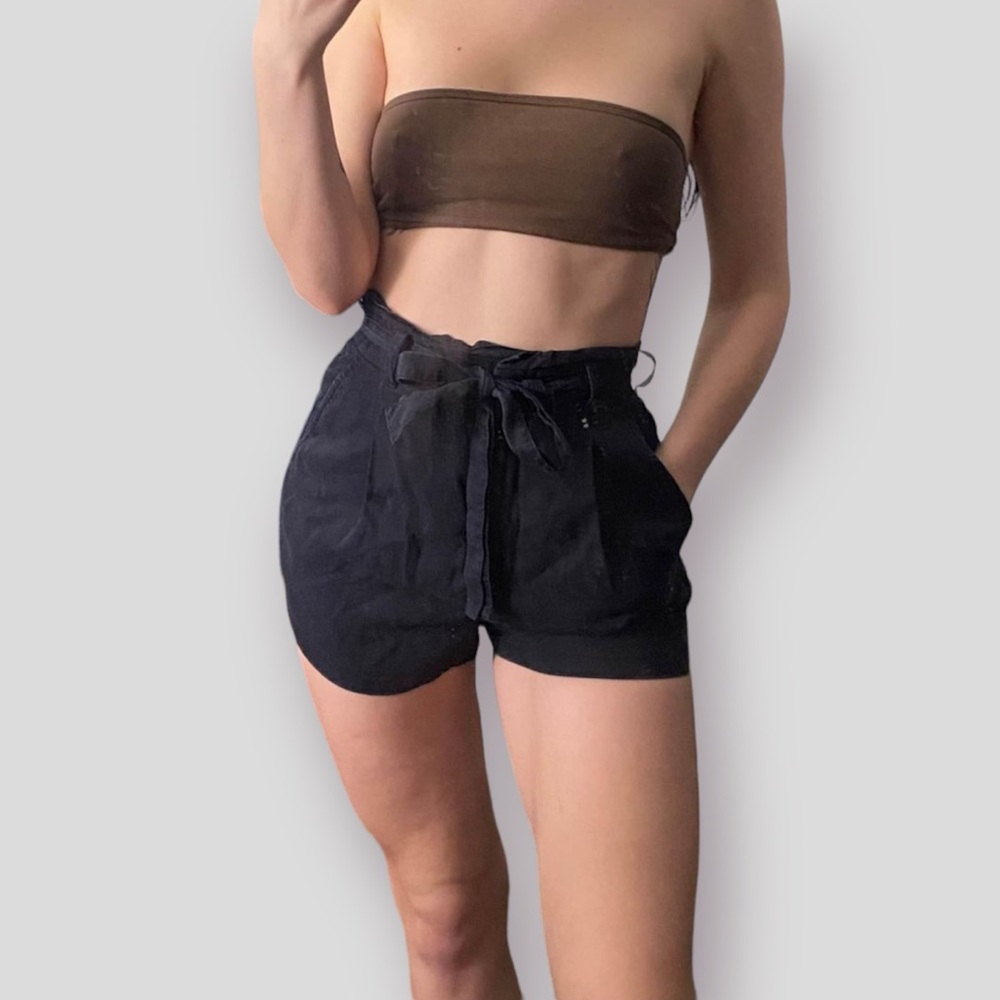 BUY 1 • GET 1 FREE Aritzia high waisted tie flowy “Anderson” short in dark grey